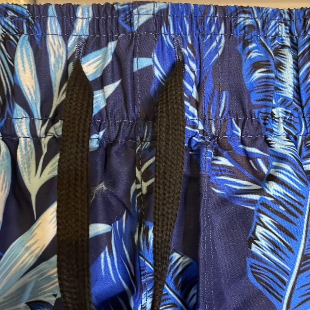 Tropical Leaf Print Drawstring Swim Shorts, Men’s XXL, Blue White